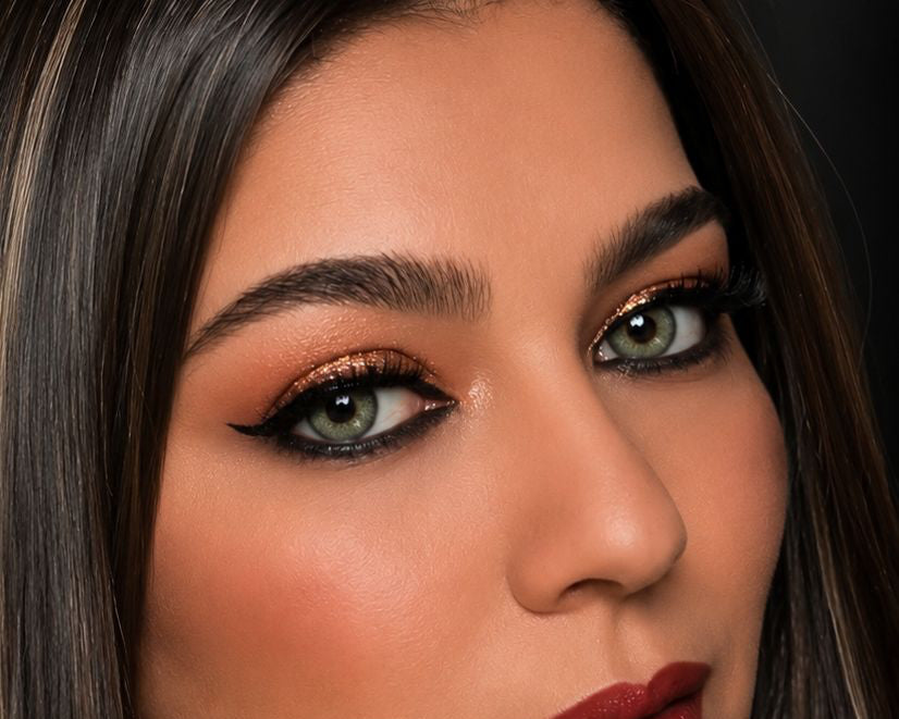 Queen Grey  Beauty Eyes